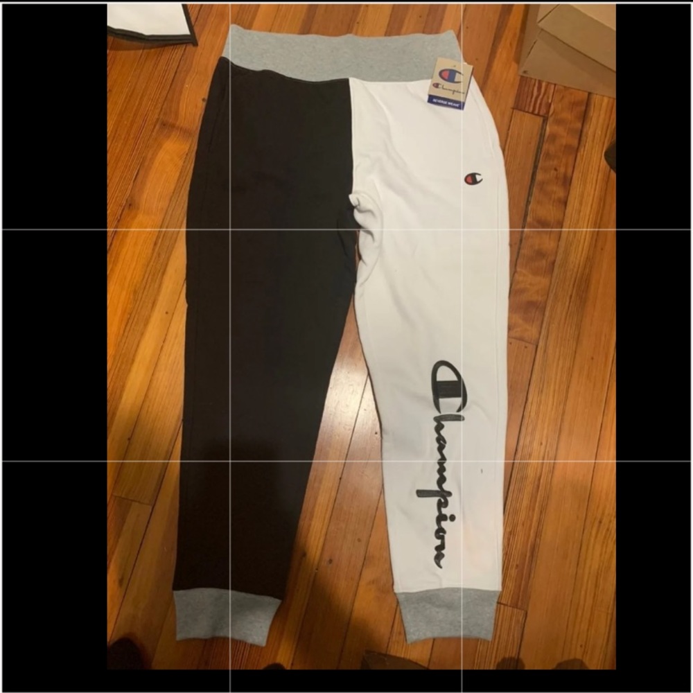 NWT Champion reverse weave colorblock joggers women size LARGE black & white🖤🤍